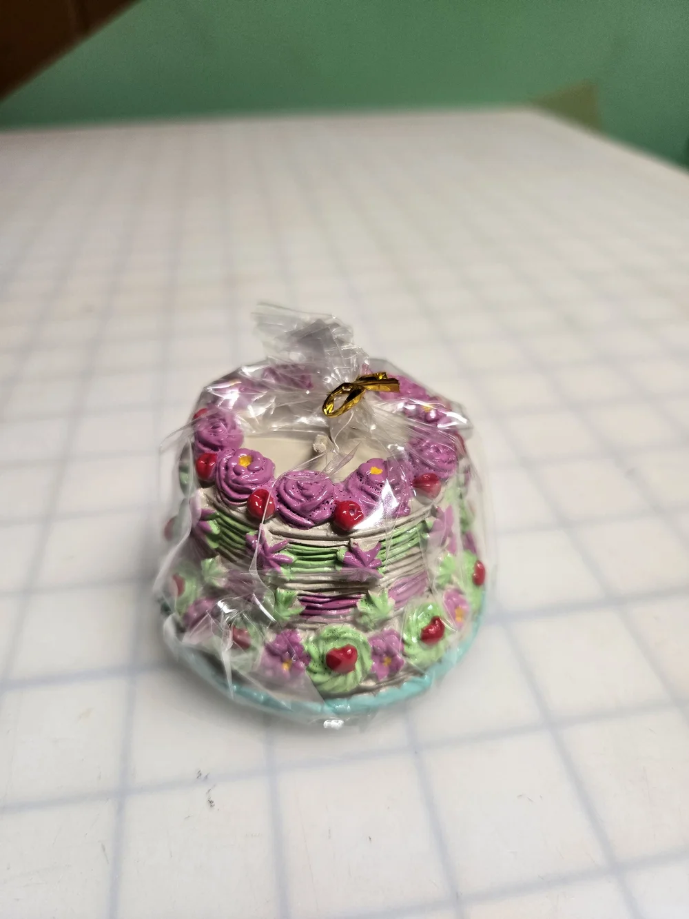 Aunt Petunia's Puddling Mini Candle